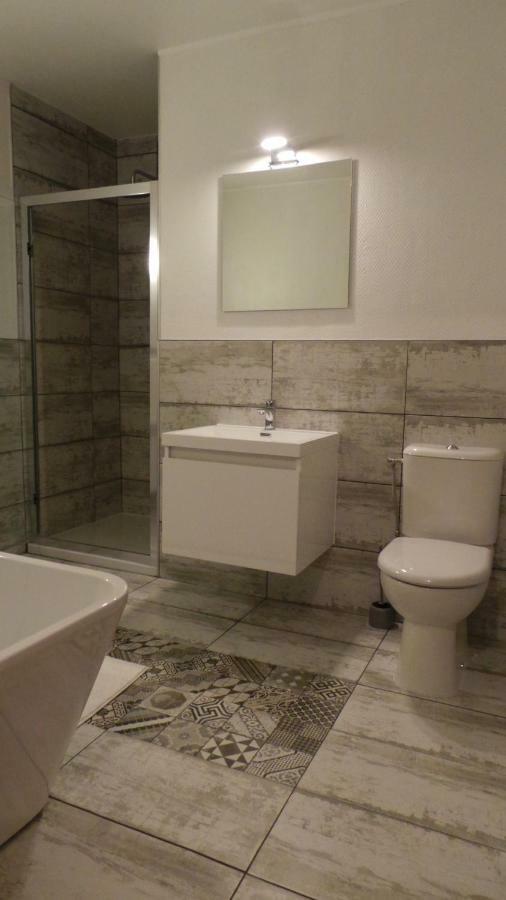 Number9 - Now With Air Conditioned Rooms Carlipa Esterno foto