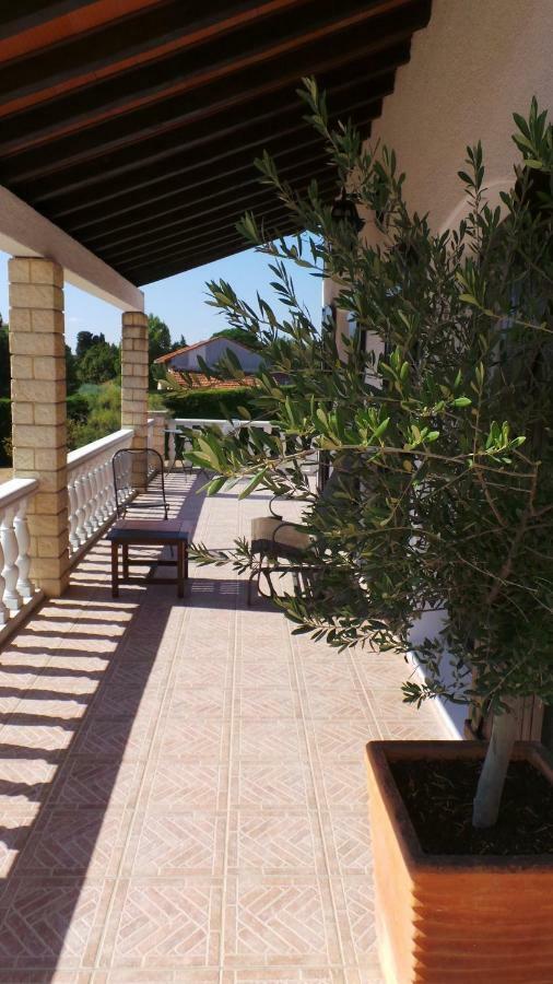 Number9 - Now With Air Conditioned Rooms Carlipa Esterno foto